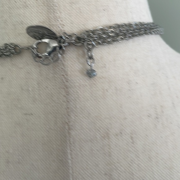 Whbm necklace w round medallion details - Picture 3 of 3